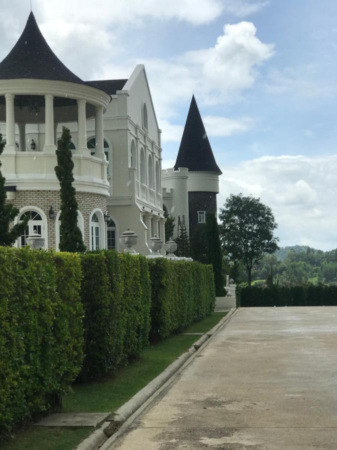 Апартаменты The Castell Khao Kho At Bluesky By Tanten Campson Экстерьер фото